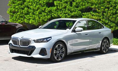 2026 BMW 530i