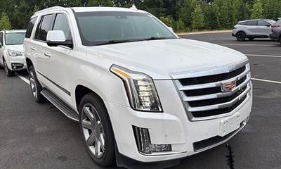 2016 Cadillac Escalade Luxury
