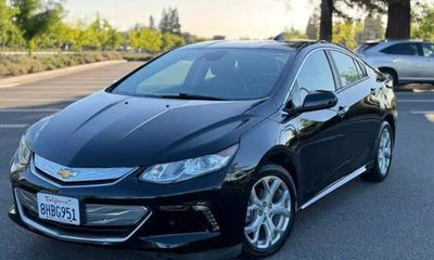 2016 Chevrolet Volt LTZ