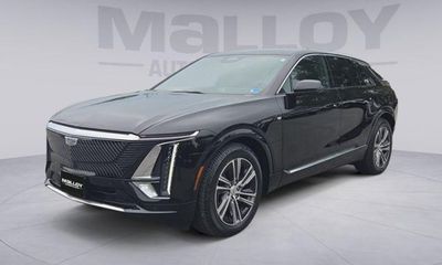 2024 Cadillac Lyriq LUX 1