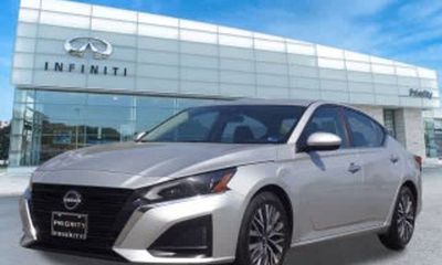 2023 Nissan Altima SV