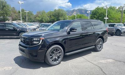 2026 Ford Expedition MAX Platinum