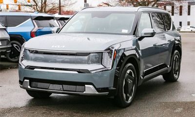 2024 Kia EV9 Land