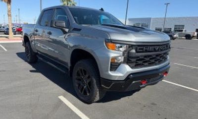2026 Chevrolet Silverado Trail Boss Custom