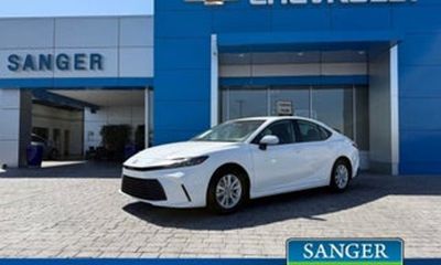 2025 Toyota Camry SE