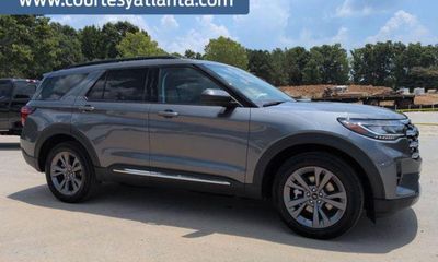 2025 Ford Explorer Active