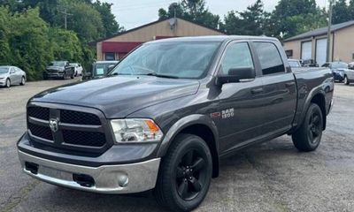 2018 Ram 1500 SLT
