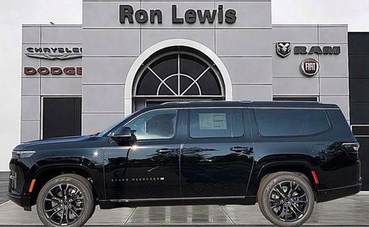 2026 Jeep Grand Wagoneer L Summit