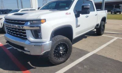 2020 Chevrolet Silverado LTZ