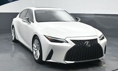 2021 Lexus IS 300 Comfort