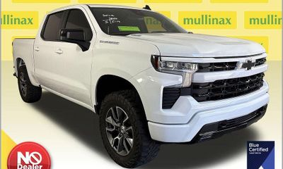 2025 Chevrolet Silverado RST