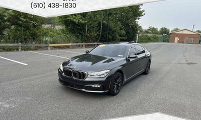 2016 BMW 750i