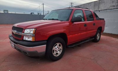 2005 Chevrolet Avalanche 1500 LS