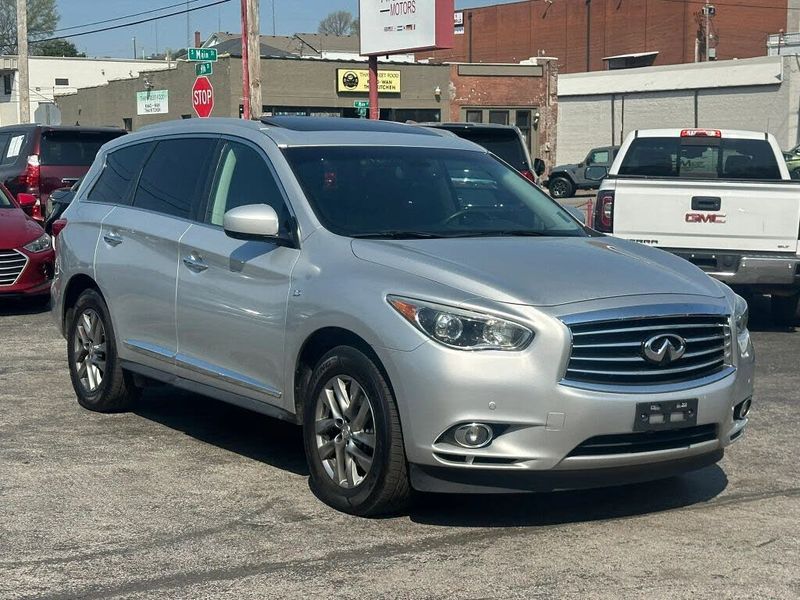 2015 Infiniti QX60 — a typically priced live listing