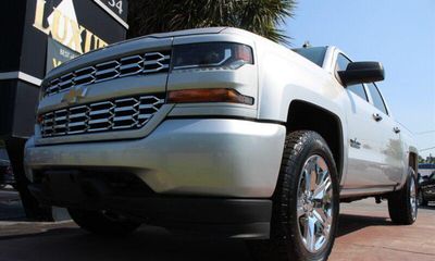 2018 Chevrolet Silverado Custom