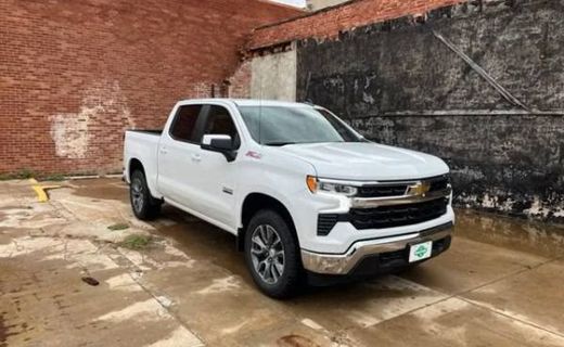 2026 Chevrolet Silverado LT