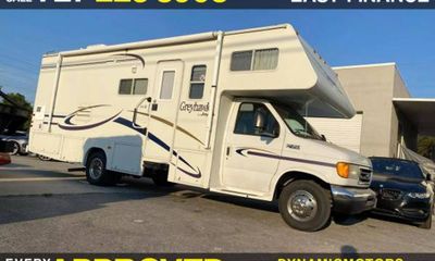 2003 Ford E-450