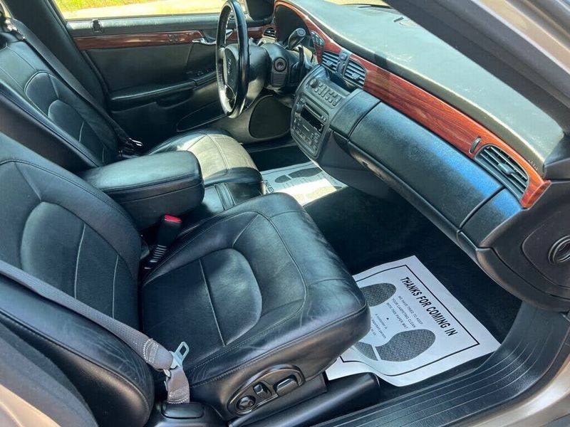 Representative 2004 Cadillac Deville photo