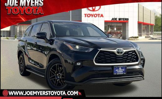 2022 Toyota Highlander LE