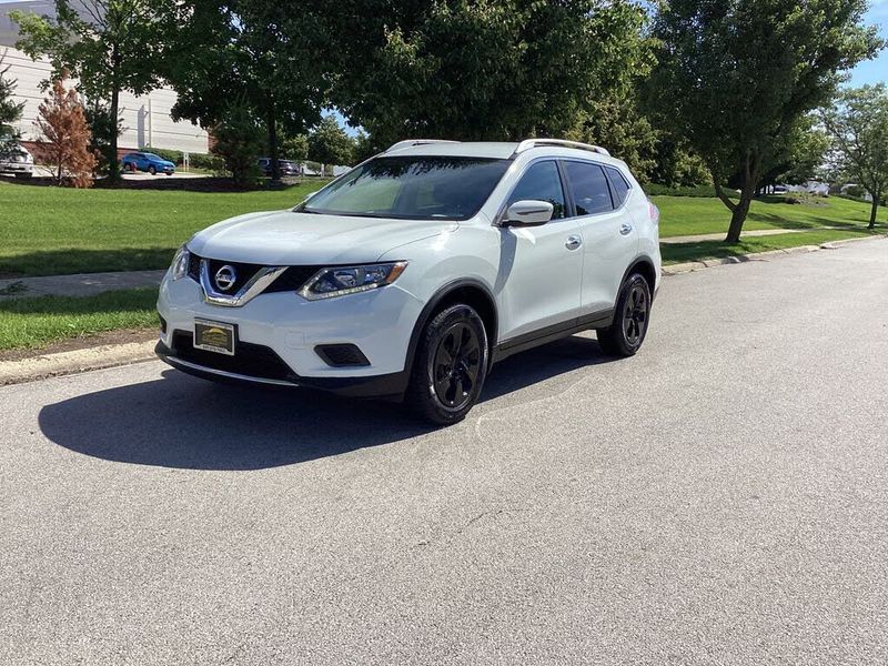 2016 Nissan Rogue — a typically priced live listing