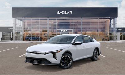 2026 Kia K4 EX