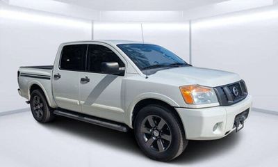 2012 Nissan Titan SV