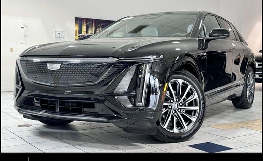 2025 Cadillac Lyriq Sport 1