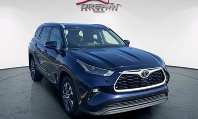 2023 Toyota Highlander LE L Limited
