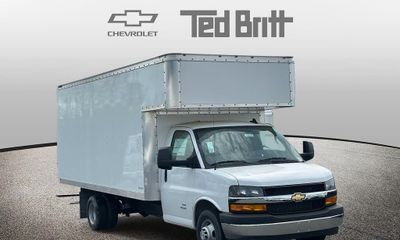 2025 Chevrolet Express 4500 Cutaway 177