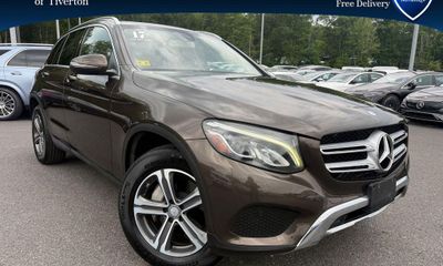 2017 Mercedes-Benz GLC-Class GLC300 Base 4M