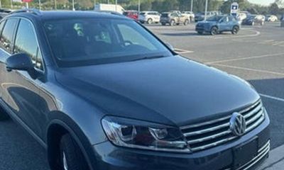 2016 Volkswagen Touareg Sport FSI Only