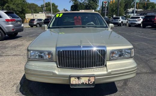 1997 Lincoln Town CAR