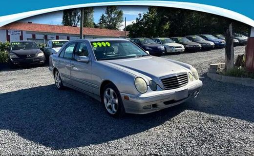 2002 Mercedes-Benz E-Class E320