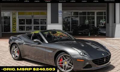 2015 Ferrari California T Roadster