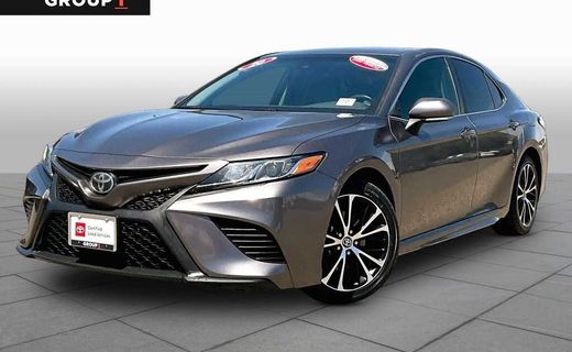 2020 Toyota Camry SE