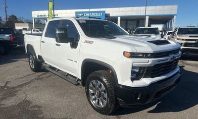 2026 Chevrolet Silverado HD Custom