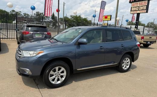 2013 Toyota Highlander Base