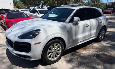 2019 Porsche Cayenne S E Hybrid