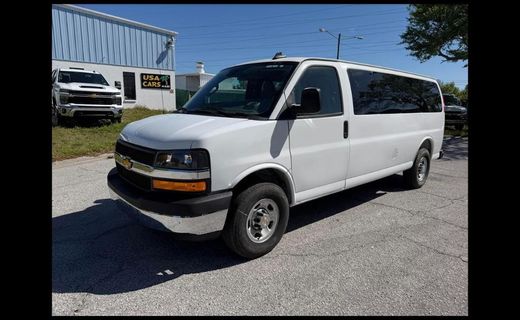 2025 Chevrolet Express LT EXT