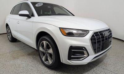 2024 Audi Q5 Quattro Premium Plus