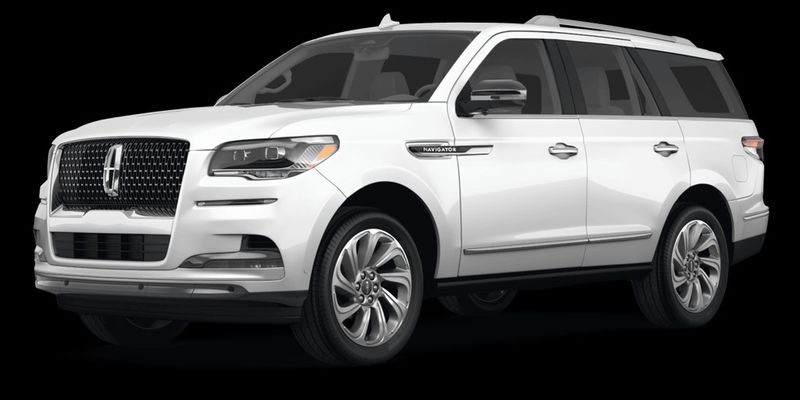 2023 Lincoln Navigator — a typically priced live listing