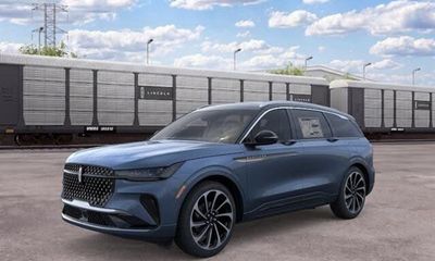 2026 Lincoln Nautilus BLK Label