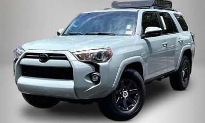 2022 Toyota 4RUNNER SR5 Trail Edition