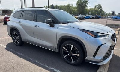 2021 Toyota Highlander XSE