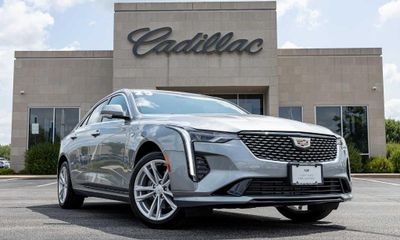 2025 Cadillac CT4 Luxury
