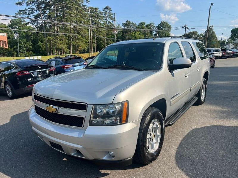 2012 Chevrolet Suburban — a typically priced live listing