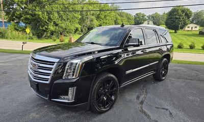 2019 Cadillac Escalade Platinum