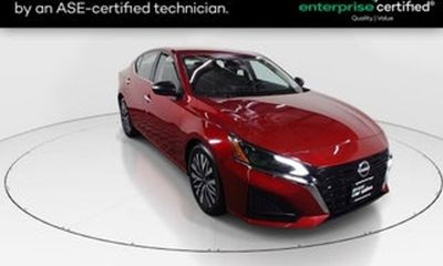 2024 Nissan Altima SV