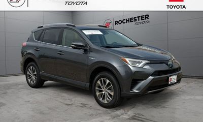 2018 Toyota RAV4 LE Plus XLE