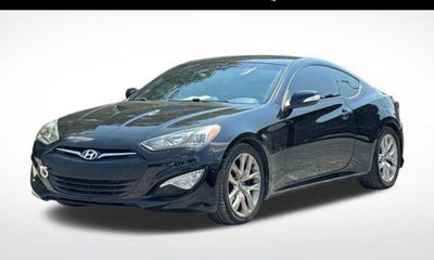 2015 Hyundai Genesis Coupe GLS Middle